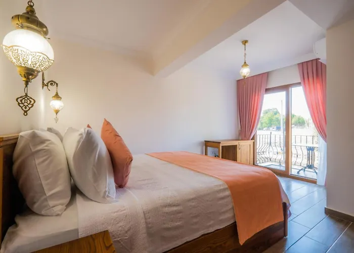 Ada Βίλα Φετιγιέ